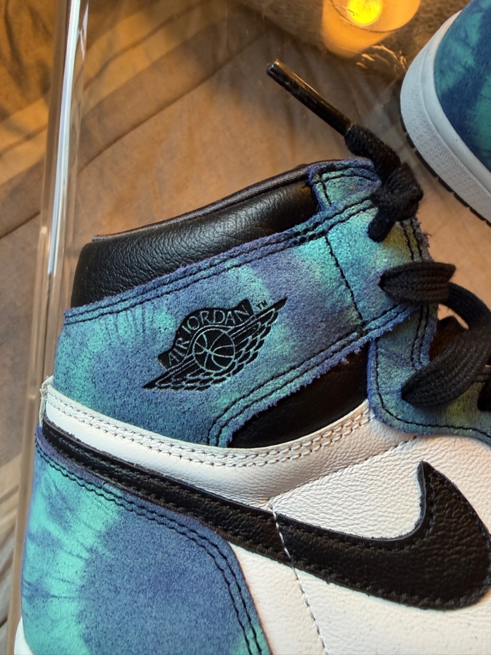 Nike Air Jordan’s Men’s High-Top Sneakers in Black and Blue-Green Iridescent - Picture 2 of 6